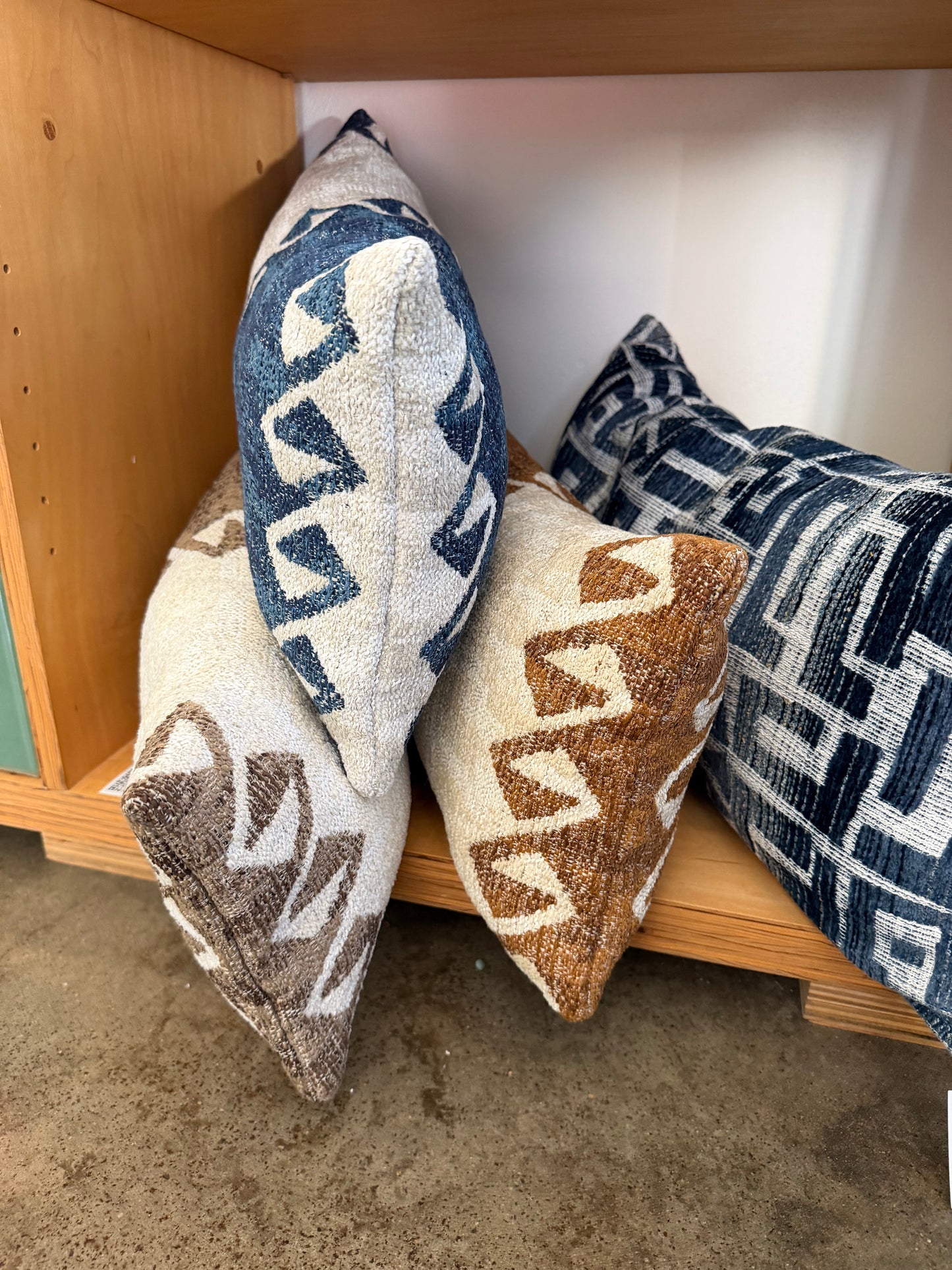 Lumbar Pillow @THIS LAND YOGA